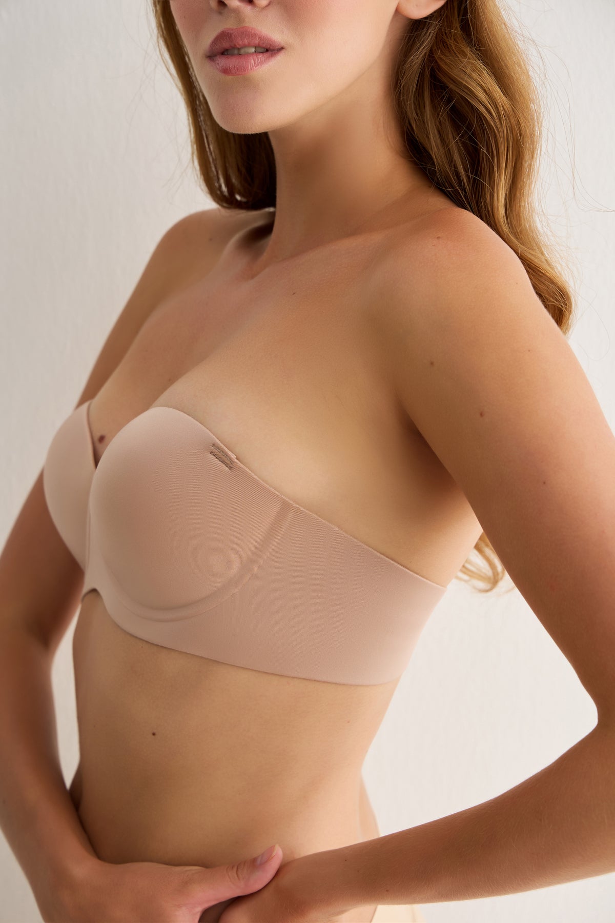 Balensiz Dolgulu Dikişsiz Straplez Lazer Sütyen Gül Kurusu 2203